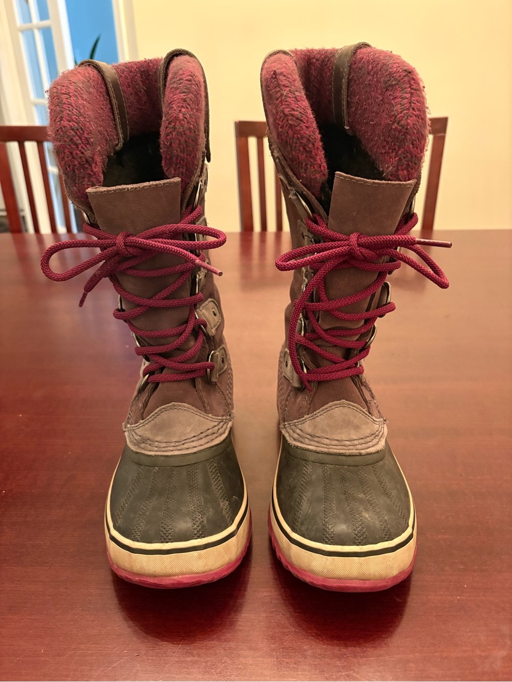 Sorel Women's Burgundy and Grey Lace-Up Winter Boots